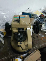 Machine à coudre de fourrure à entraînement direct d'occasion Machine à coudre industrielle de fourrure pour vêtement de fourrure Machine à coudre de poupée lourde pour oreiller