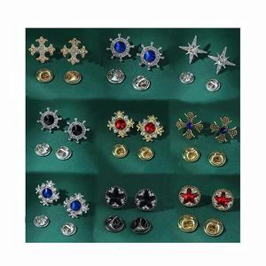 Retro moda ornamento hombres joyería Cristal Diamantes de imitación Collar Pin broche pequeño diseñador geométrico declaración solapa Pin broches - Product Image 1