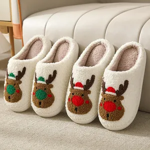 Custom Nieuwe Mode Anti-Slip Winter Home Traagschuim Schattig Bad Bunny Heart Paddestoel Eye Smile Face Christmas Slippers