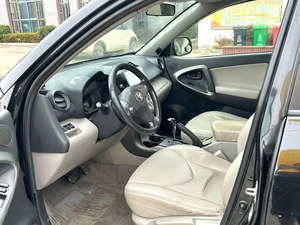 Toyota <span class=keywords><strong>RAV4</strong></span> <span class=keywords><strong>2.0</strong></span> Luxury Upgrade Auto del 2010, SUV Compatto Giapponese Usato, Caratteristiche Migliorate e Prestazioni Affidabili, Ottima Scelta per la Famiglia - Product Image 2