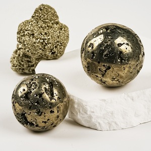 Ornement en cristal de quartz naturel brut, figurine ovale faite à la main, écologique, vente chaude transfrontalière - Product Image 2