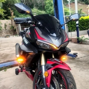 Nouveau rétroviseur de moto en alliage d'aluminium CNC et boîtier en plastique, verre plat, clignotant LED, montage avant, style sport, paire - Product Image 3