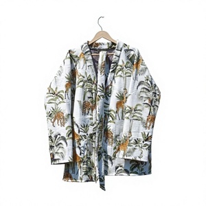 Chaqueta de Invierno Formal para Mujer, Hecha a Mano, 100% Algodón Puro, Acolchada, Suave, Reversible, con Diseño Floral Indio, Estilo Patchwork, para Bodas y Fiestas - Product Image 1