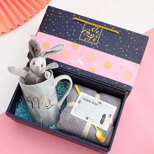 Set de Regalo para el Día de la Madre: Taza Grande de Cerámica, Muñeco de Conejo Pequeño, Toalla y Cuchara para Estudiantes o Empleadas de Oficina - Product Image 3