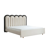 Lit double en cuir de style crème français rétro à dossier haut, design moderne et minimaliste pour chambre principale, lit pour enfants