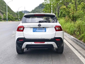 سيارة بريليانس أوتو 2015 V3 1.5 كمفورت إديشن دفع رباعي توجيه يسار ناقل حركة يدوي غامق مستعملة تعمل بالبنزين سعر رخيص تخفيضات هائلة - Product Image 4