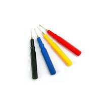 Lot de 4 aiguilles pour stylo huileur de taille différente avec 1 tasse d'huile Outil d'application de lubrifiants pour montre Outil d'entretien de réparation de montre