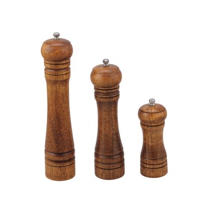 Ensembles de moulins à poivre rechargeables en bois de noyer avec rotor de meulage en céramique réglable Ensemble de moulins à sel et à poivre en bois - Product Image 1