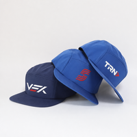 Casquettes de course pour hommes à 5 panneaux à visière plate, en nylon imperméable, à séchage rapide, avec logo brodé personnalisé, de haute qualité, vente en gros