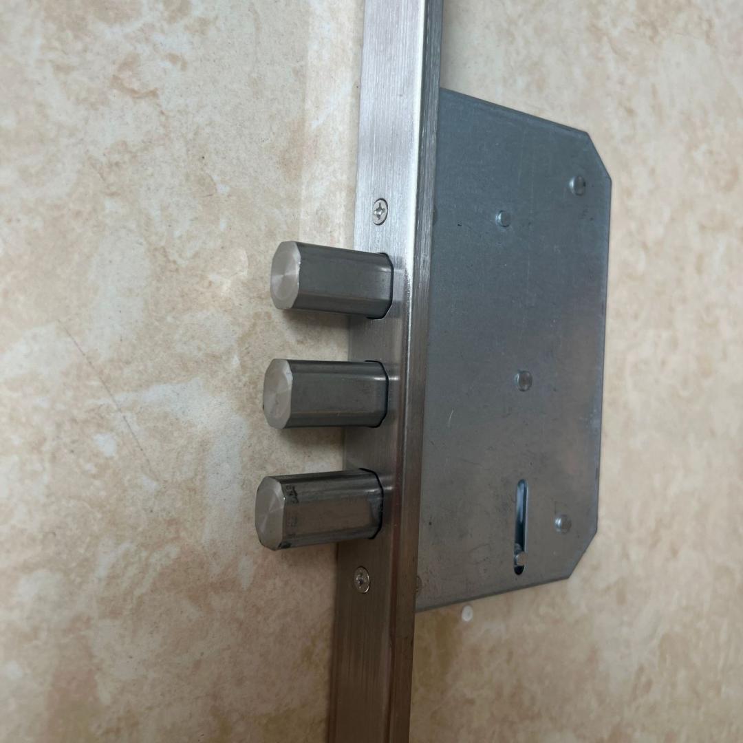 Anti-Theft Security Front Door Intelligent Smart Lock Entry Door Universal Password Fingerprint Lock · image 4