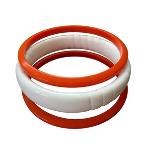 Bracelet en résine irrégulière DIY de haute qualité, design personnalisé, vente en gros directe d'usine, bijoux en résine faits à la main pour femme - Product Image 3