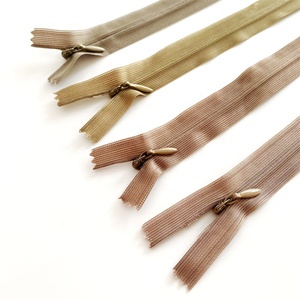 24-inch Chất lượng cao sbs3 # tự khóa nylon dây Kéo nhiều màu ren vô hình ren đóng cửa nhà máy nhựa hàng may mặc quần áo - Product Image 2