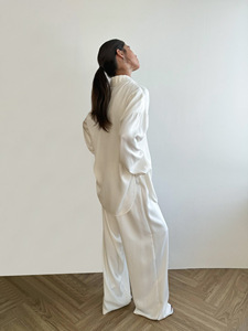 En stock, pyjamas européens et américains en tissu uni, vêtements de détente pour femmes, vêtements de nuit pour femmes, cardigan, vêtements de maison, vêtements pour femmes, pyjamas pour femmes - Product Image 5