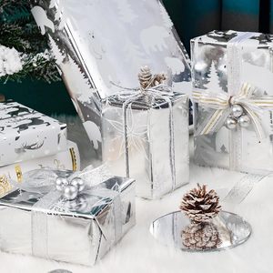 Papel de Regalo Navideño MAYPLUSS, 17x120 Pulgadas, Diseño de Oso Plateado y Copos de Nieve, Papel para Envolver Regalos, Uso Artesanal, Reciclable - Product Image 3