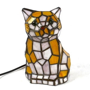 Lámpara de Mesa Decorativa de Vidrio Estilo Tiffany con Diseño de Gato, Hecha a Medida por LongHuiJing, Luz Nocturna, Regalo - Product Image 2