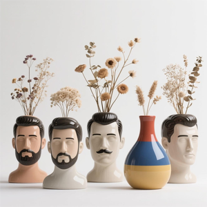 Statua in Resina Souvenir della Moldavia. Scultura 3D Personalizzata Dipinta a Mano, un Oggetto da Collezione Dettagliato che Rappresenta la Cultura e l'Heritage Locale. - Product Image 6