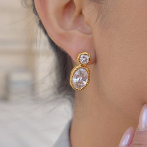 ต่างหูทรงหยดน้ำสแตนเลสประดับเพชรซิร์คอนทรงเรขาคณิตสำหรับงานปาร์ตี้ - Product Image 3