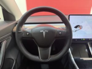 <span class=keywords><strong>Tesla</strong></span> <span class=keywords><strong>Model</strong></span> <span class=keywords><strong>3</strong></span> Elettrica 2023, Trazione Integrale, Autonomia NEDC 700-800km, Motore 300-400kW, Batteria 78.4kWh - Product Image 3