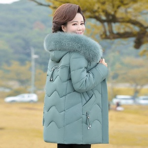 Vêtements pour mères, vêtements mi-longs, nouvelle taille grande, vêtements pour femmes d'âge moyen et âgées, manteau d'hiver - Product Image 4