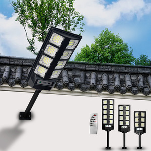 Lampe solaire de rue extérieure intégrée à LED, résistante à la pluie, avec détecteur de mouvement et télécommande - Product Image 4
