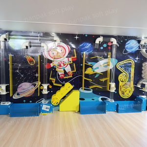 Terrains de jeux intérieurs multijoueurs et lumineux Equipement pour enfants Jeux muraux Jeux éducatifs sensoriels pour café École <span class=keywords><strong>maternelle</strong></span> - Product Image 2