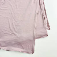 Hijab en jersey liquide polyester avec design plissé extensible dans quatre directions pour les tenues de fête estivales