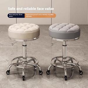 Taburete de Belleza Mia Especial para Uso Doméstico, Silla de Peluquería Industrial de Metal con Polea Giratoria y Elevadora para Salón y Barbería - Product Image 3