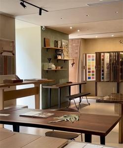 Plancher <span class=keywords><strong>en</strong></span> <span class=keywords><strong>bois</strong></span> massif <span class=keywords><strong>en</strong></span> chêne grainé, plinthes assorties pour salon, entrepôt, usage extérieur, installation par clic - Product Image 3