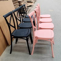 Chaise design à prix abordable pour table à manger, utilisable en intérieur et en extérieur