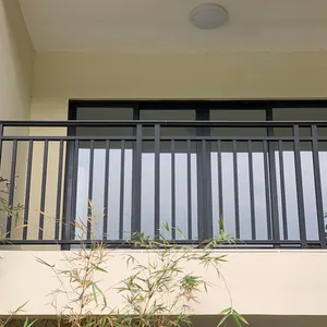 Balaustre esterne all'ingrosso corrimano recinzioni per balconi ringhiera in ferro battuto di sicurezza industriale pubblica durevole