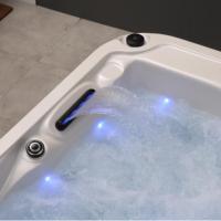 Jacuzzi Exterior de Alta Gama con Temperatura Constante Inteligente, Sistema de Filtración y Circulación, Luz LED