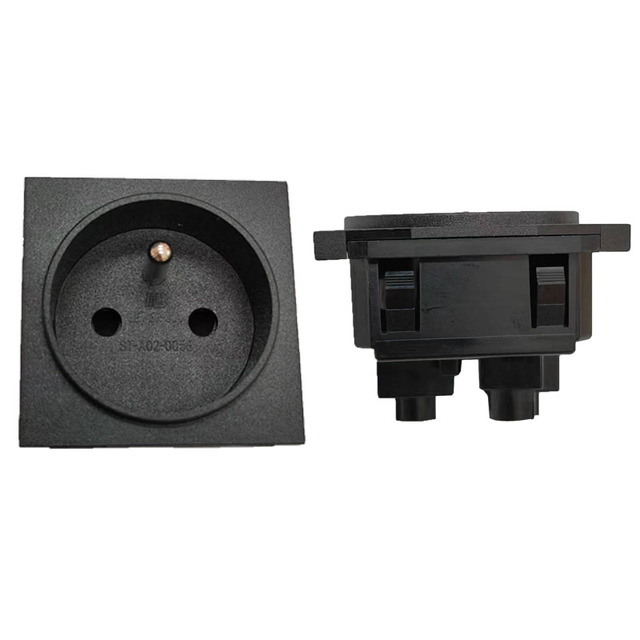 High Quality European Standard French Power 16A 250V EU Industrial Electrical Plug with Nylon Material IP22 Rated