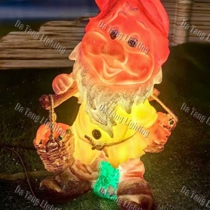 Fiberglass Snow <b>White</b> Character Group with Seven Dwarfs for Princess Themed Decoration Fantasy Gardens and Family Attractions - Product Image 5