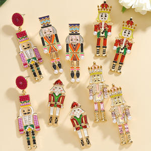 Anting Natal Terlaris 2,2 Inci untuk Wanita, Anting Nutcracker Berhiaskan Berlian Imitasi dan Enamel Multiwarna yang Lucu - Nutcracker/Prajurit - Product Image 6