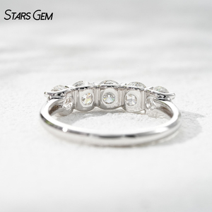 Anillo Clásico Starsgem con Cinco Diamantes Brillantes Cultivados en Laboratorio de 1.42ct, Corte Brillante DEF VS, Oro Sólido de 18K, 2.3g, Unisex, Aniversario - Product Image 4