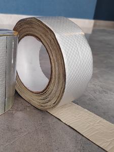 Ruban de <span class=keywords><strong>réparation</strong></span> d'<span class=keywords><strong>urgence</strong></span> pour <span class=keywords><strong>toiture</strong></span>, directement de l'usine, avec caoutchouc butyle résistant aux UV, pour l'étanchéité des toitures de camping-cars en extérieur - Product Image 5