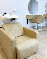 Fauteuil de lavage moderne et confortable pour salon de coiffure, couleur beige, avec bac à shampoing intégré