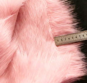 실내 장식 공예 프로젝트 맞춤형 컬러 서비스 낮은 MOQ 공장 공급을위한 프리미엄 소프트 긴 파일 인조 모피 직물 - Product Image 2