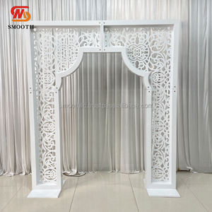 Arco de Boda Curvo de Metal Blanco Redondo con Diseño Personalizado SMOOTH, Fondo Floral de Hierro - Product Image 6