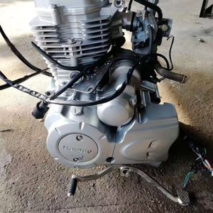 Culasse de moteur à soupapes en tête Haojue China III 125cc d'occasion, compatible avec Zongshen, Loncin, Qianiang, <span class=keywords><strong>Lifan</strong></span>, Dayang - Product Image 2