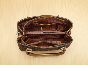 Sac à main élégant en cuir PU marron à monogramme avec poignée supérieure et bandoulière amovible pour le <span class=keywords><strong>travail</strong></span> et les sorties décontractées - Product Image 5
