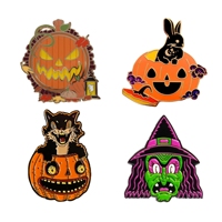 Halloween saison Dark Evil Terrifying Pumpkin and Witch Épingles en émail Processus de personnalisation à faible barrière L'usine produit des épinglettes