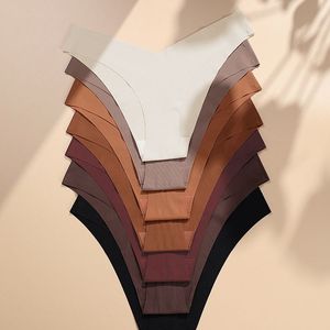 Bragas de Tanga de mujer de cintura baja con logotipo personalizado <span class=keywords><strong>para</strong></span> mujer, ropa interior sin costuras, tangas que no se muestran, bragas sin rastro de seda helada - Product Image 4