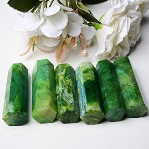 Pilier en pierre de lune verte sculpté à la main de haute qualité CrystalHola pour la décoration intérieure et le Feng Shui (vente en gros) - Product Image 4