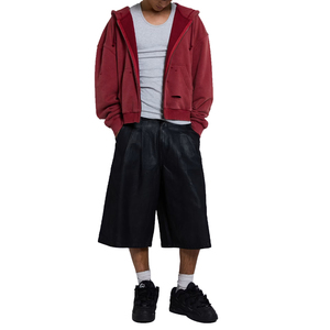 Shorts en jean pour homme à jambes larges, denim noir enduit de cire, shorts en jean décontractés en coton, style oversize avec poches - Product Image 4