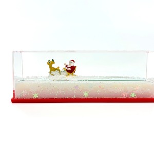 OEM/ODM ของตกแต่งอะคริลิคธีมคริสต์มาสแบบน้ำไหล ของตกแต่งโต๊ะทำงานรูปรถยนต์ ของเล่นตั้งโต๊ะ ขายดี - Product Image 3