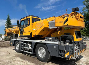 Nueva Grúa Todoterreno de 30 Toneladas XCR30 con Pluma Telescópica de 42.2m para Elevación en Construcción - Product Image 3