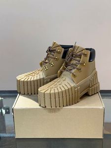 Fashionable Safe Anti-Slip Hiking and Climbing Shoes with Thick Soles Excellent Wear Resistance Cushioned Anti-Odor Sporty - Product Image 2