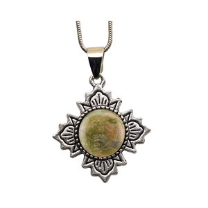 שרשרת תליון פנינה קלאסית פנינה טבעית עם בסיס סגסוגת כסף דשא 4 עלה עם בסיס סגסוגת כסף דשא של ארבעה עלה עם יום ולנטיין של נחש - Product Image 2