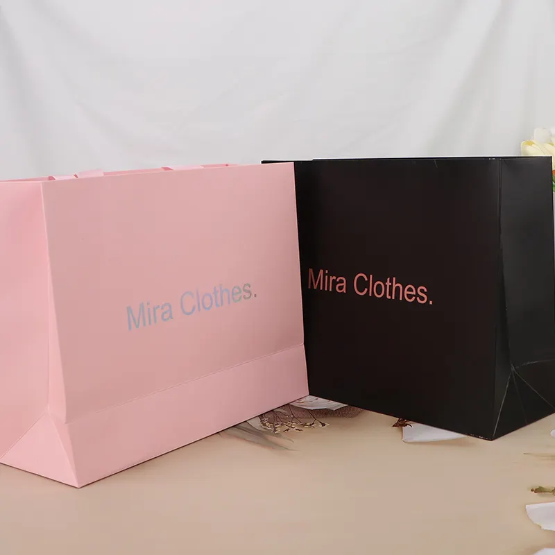 Personalize as sacos de embalagens de logotipo, embalagens de papel para compras, luxo, charmoso, flor de papel rosa, alça de roupa